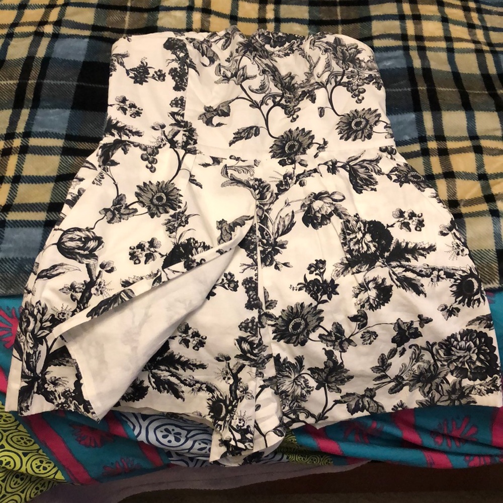 Romper - Picture 4 of 5